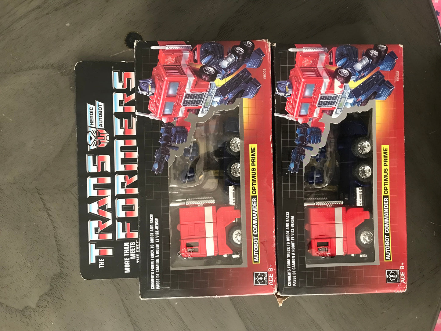 Transformers E5003 Vintage G1 Optimus Prime Collectible Figure/light damage to box from storage