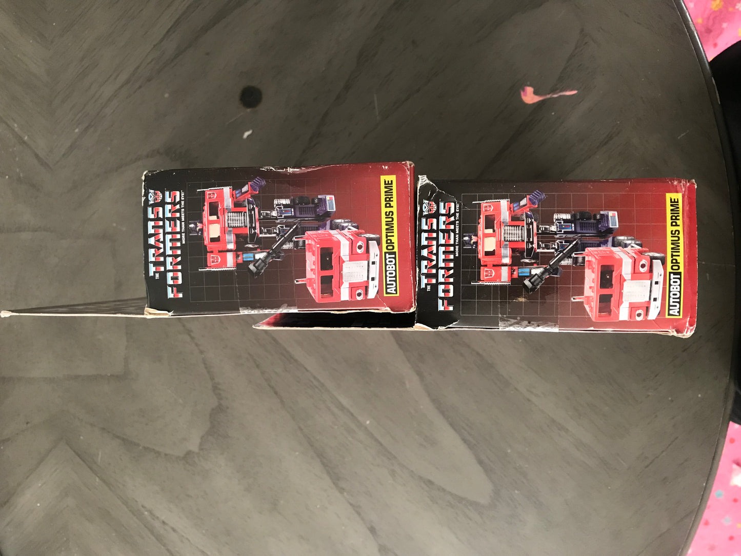 Transformers E5003 Vintage G1 Optimus Prime Collectible Figure/light damage to box from storage